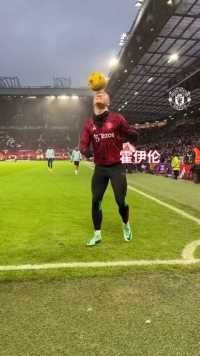 21岁，正是喜欢可爱吉祥物的年纪！#足球#欧洲杯