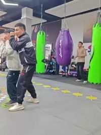 热辣滚烫#少儿搏击运动 #拳击 #突破 #高效燃脂 #最酷的小孩