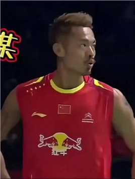 论人与神之间的差距，澳公开赛林丹vs田厚威，左手对决#羽毛球单打 #杀球 #羽毛球精彩片段 #林丹