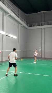 打羽毛球4个坏习惯，99%的人都会中招